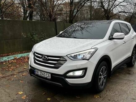 Белый Хендай Санта Фе, объемом двигателя 2.2 л и пробегом 197 тыс. км за 18000 $, фото 1 на Automoto.ua
