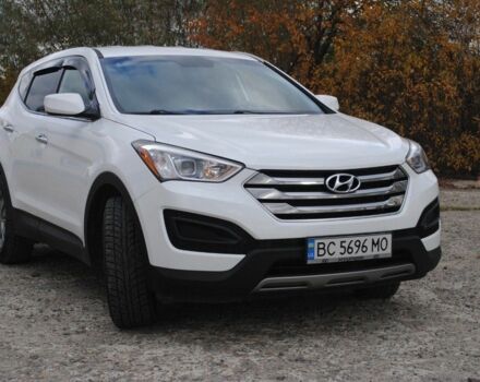Белый Хендай Санта Фе, объемом двигателя 2.4 л и пробегом 158 тыс. км за 12900 $, фото 1 на Automoto.ua