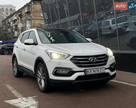 Белый Хендай Санта Фе, объемом двигателя 2.2 л и пробегом 272 тыс. км за 18900 $, фото 1 на Automoto.ua
