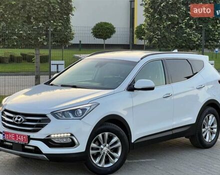 Белый Хендай Санта Фе, объемом двигателя 2.2 л и пробегом 270 тыс. км за 19700 $, фото 1 на Automoto.ua