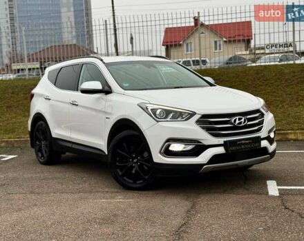 Белый Хендай Санта Фе, объемом двигателя 2.2 л и пробегом 211 тыс. км за 21990 $, фото 1 на Automoto.ua