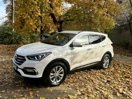 Белый Хендай Санта Фе, объемом двигателя 2 л и пробегом 230 тыс. км за 18800 $, фото 1 на Automoto.ua