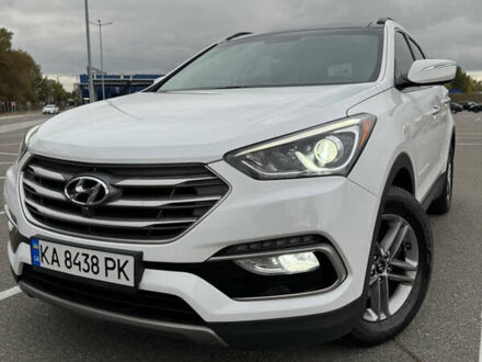 Белый Хендай Санта Фе, объемом двигателя 2.36 л и пробегом 104 тыс. км за 19700 $, фото 1 на Automoto.ua