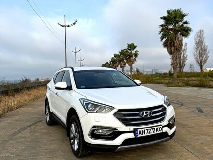 Белый Хендай Санта Фе, объемом двигателя 2.4 л и пробегом 110 тыс. км за 18500 $, фото 1 на Automoto.ua