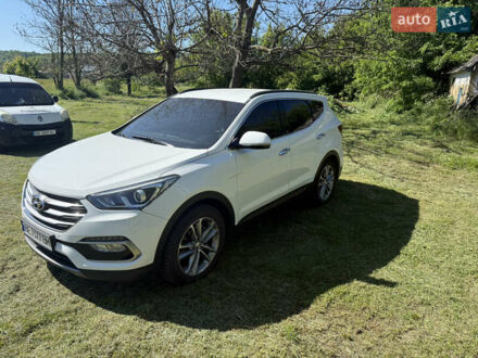 Белый Хендай Санта Фе, объемом двигателя 2 л и пробегом 186 тыс. км за 21200 $, фото 1 на Automoto.ua