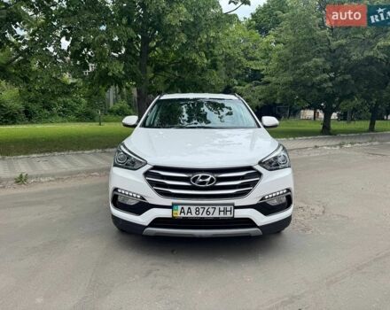 Белый Хендай Санта Фе, объемом двигателя 2.2 л и пробегом 102 тыс. км за 21500 $, фото 1 на Automoto.ua