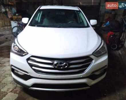 Белый Хендай Санта Фе, объемом двигателя 2.4 л и пробегом 172 тыс. км за 15000 $, фото 1 на Automoto.ua
