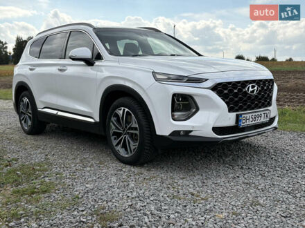 Хендай Санта Фе 2019 у Луцьку на Automoto.ua Білий Хендай Санта Фе, об'ємом двигуна 2.2 л та пробігом 123 тис. км за 28700 $, фото 1 на Automoto.ua