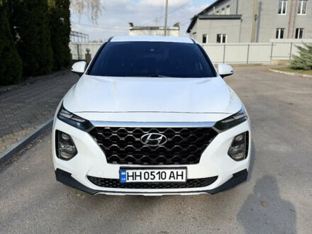 Белый Хендай Санта Фе, объемом двигателя 2 л и пробегом 210 тыс. км за 23600 $, фото 1 на Automoto.ua