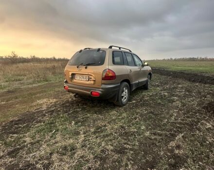 Бежевий Хендай Санта Фе, об'ємом двигуна 2 л та пробігом 385 тис. км за 4300 $, фото 1 на Automoto.ua