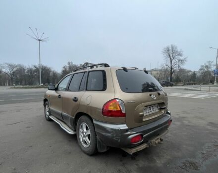 Бежевый Хендай Санта Фе, объемом двигателя 2 л и пробегом 340 тыс. км за 2500 $, фото 1 на Automoto.ua