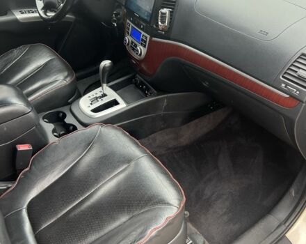 Бежевый Хендай Санта Фе, объемом двигателя 2.2 л и пробегом 300 тыс. км за 4500 $, фото 5 на Automoto.ua