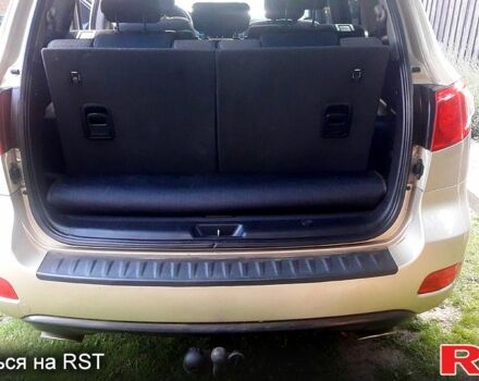 Бежевый Хендай Санта Фе, объемом двигателя 2.7 л и пробегом 279 тыс. км за 8500 $, фото 3 на Automoto.ua