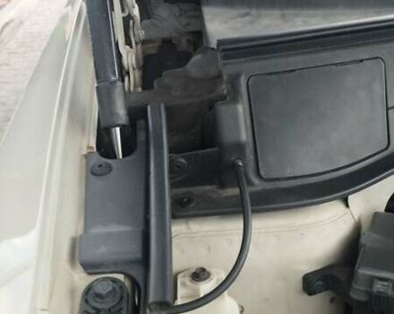 Бежевий Хендай Санта Фе, об'ємом двигуна 2 л та пробігом 175 тис. км за 17800 $, фото 49 на Automoto.ua