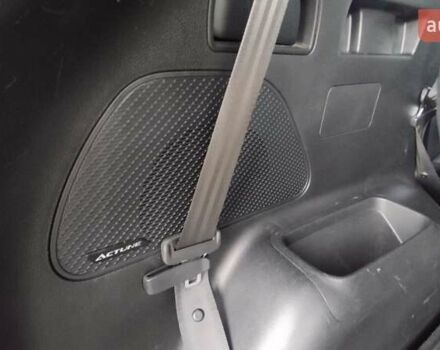 Бежевий Хендай Санта Фе, об'ємом двигуна 2 л та пробігом 175 тис. км за 17800 $, фото 45 на Automoto.ua