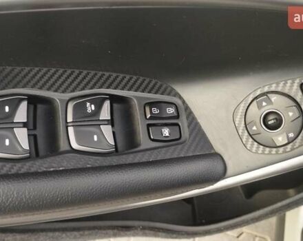 Бежевий Хендай Санта Фе, об'ємом двигуна 2 л та пробігом 175 тис. км за 17800 $, фото 31 на Automoto.ua