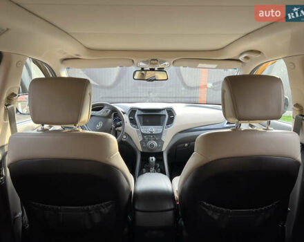 Бежевий Хендай Санта Фе, об'ємом двигуна 2.2 л та пробігом 207 тис. км за 18900 $, фото 7 на Automoto.ua