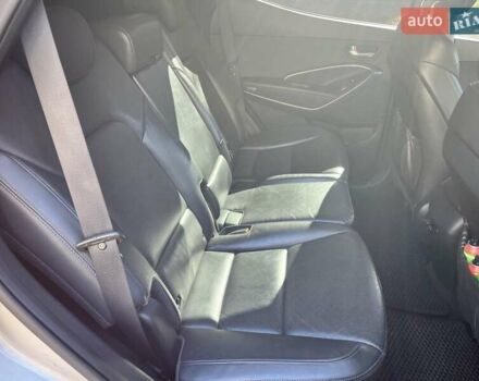 Бежевый Хендай Санта Фе, объемом двигателя 2.2 л и пробегом 86 тыс. км за 22000 $, фото 4 на Automoto.ua