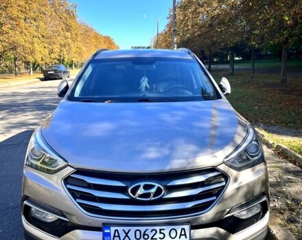 Бежевый Хендай Санта Фе, объемом двигателя 2.2 л и пробегом 100 тыс. км за 22000 $, фото 1 на Automoto.ua