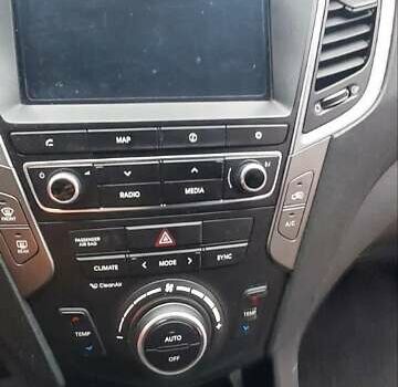 Бежевый Хендай Санта Фе, объемом двигателя 2.2 л и пробегом 203 тыс. км за 20500 $, фото 9 на Automoto.ua