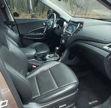 Бежевый Хендай Санта Фе, объемом двигателя 2.2 л и пробегом 203 тыс. км за 20500 $, фото 5 на Automoto.ua