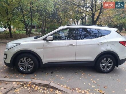 Хендай Санта Фе 2014 в Киеве на Automoto.ua Бежевый Хендай Санта Фе, объемом двигателя 2.2 л и пробегом 170 тыс. км за 18000 $, фото 1 на Automoto.ua