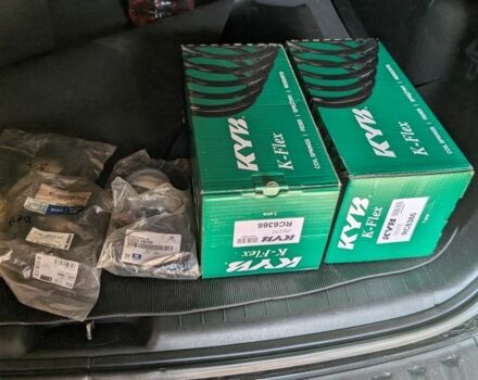 Черный Хендай Санта Фе, объемом двигателя 2.2 л и пробегом 270 тыс. км за 7700 $, фото 16 на Automoto.ua