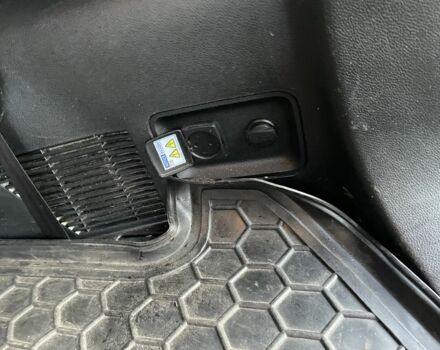 Черный Хендай Санта Фе, объемом двигателя 2.2 л и пробегом 200 тыс. км за 19000 $, фото 12 на Automoto.ua