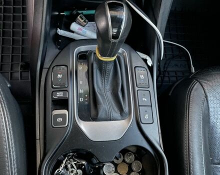 Черный Хендай Санта Фе, объемом двигателя 2.2 л и пробегом 200 тыс. км за 19000 $, фото 22 на Automoto.ua