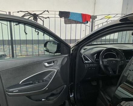 Черный Хендай Санта Фе, объемом двигателя 2.2 л и пробегом 200 тыс. км за 19000 $, фото 11 на Automoto.ua