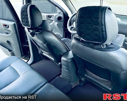 Черный Хендай Санта Фе, объемом двигателя 2 л и пробегом 280 тыс. км за 5600 $, фото 6 на Automoto.ua