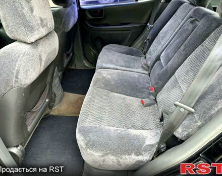 Черный Хендай Санта Фе, объемом двигателя 2 л и пробегом 260 тыс. км за 5000 $, фото 3 на Automoto.ua