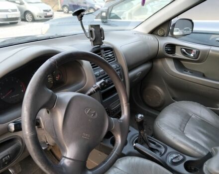 Черный Хендай Санта Фе, объемом двигателя 2.4 л и пробегом 240 тыс. км за 4400 $, фото 10 на Automoto.ua