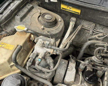 Черный Хендай Санта Фе, объемом двигателя 2 л и пробегом 271 тыс. км за 4000 $, фото 15 на Automoto.ua