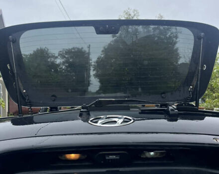 Черный Хендай Санта Фе, объемом двигателя 2 л и пробегом 271 тыс. км за 4000 $, фото 6 на Automoto.ua