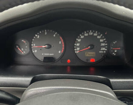 Черный Хендай Санта Фе, объемом двигателя 2 л и пробегом 271 тыс. км за 4000 $, фото 14 на Automoto.ua