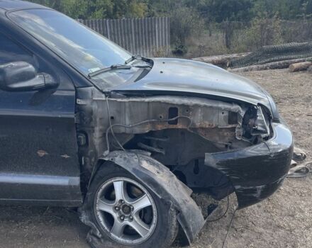 Черный Хендай Санта Фе, объемом двигателя 2.7 л и пробегом 150 тыс. км за 1500 $, фото 2 на Automoto.ua