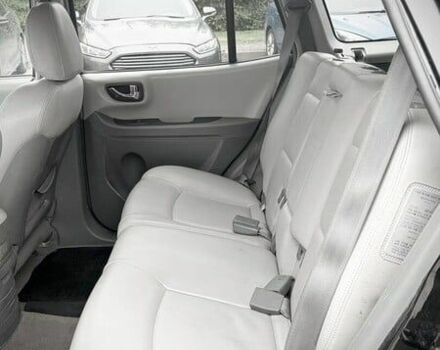 Черный Хендай Санта Фе, объемом двигателя 2.2 л и пробегом 244 тыс. км за 2200 $, фото 7 на Automoto.ua