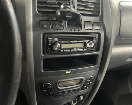 Чорний Хендай Санта Фе, об'ємом двигуна 2 л та пробігом 383 тис. км за 3300 $, фото 7 на Automoto.ua