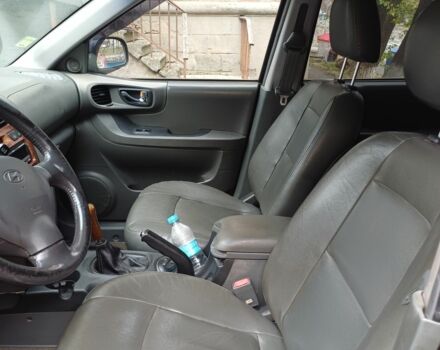 Черный Хендай Санта Фе, объемом двигателя 0 л и пробегом 230 тыс. км за 4866 $, фото 2 на Automoto.ua