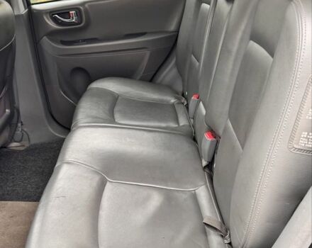 Черный Хендай Санта Фе, объемом двигателя 0 л и пробегом 300 тыс. км за 4077 $, фото 7 на Automoto.ua