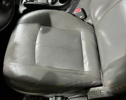 Чорний Хендай Санта Фе, об'ємом двигуна 2 л та пробігом 383 тис. км за 3300 $, фото 9 на Automoto.ua