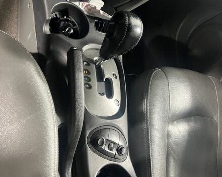 Чорний Хендай Санта Фе, об'ємом двигуна 2 л та пробігом 383 тис. км за 3300 $, фото 6 на Automoto.ua