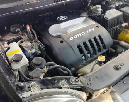 Черный Хендай Санта Фе, объемом двигателя 2 л и пробегом 272 тыс. км за 3900 $, фото 19 на Automoto.ua