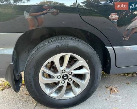 Черный Хендай Санта Фе, объемом двигателя 2.4 л и пробегом 175 тыс. км за 6800 $, фото 16 на Automoto.ua