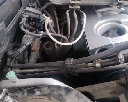 Чорний Хендай Санта Фе, об'ємом двигуна 2 л та пробігом 203 тис. км за 7100 $, фото 12 на Automoto.ua