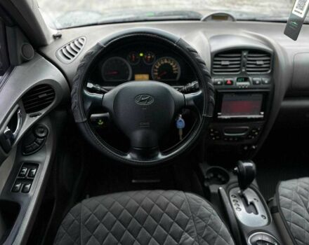 Чорний Хендай Санта Фе, об'ємом двигуна 2.7 л та пробігом 231 тис. км за 6490 $, фото 18 на Automoto.ua