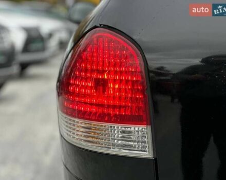 Чорний Хендай Санта Фе, об'ємом двигуна 2.7 л та пробігом 231 тис. км за 6490 $, фото 8 на Automoto.ua