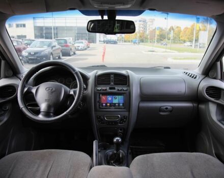 Черный Хендай Санта Фе, объемом двигателя 2 л и пробегом 222 тыс. км за 5500 $, фото 12 на Automoto.ua