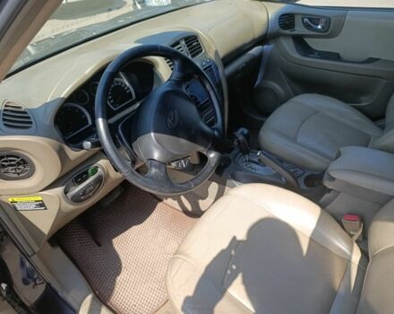 Чорний Хендай Санта Фе, об'ємом двигуна 2 л та пробігом 280 тис. км за 5000 $, фото 7 на Automoto.ua